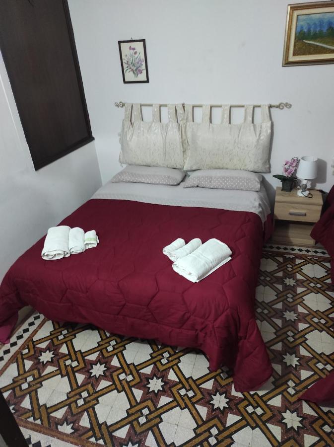 B&B Con Cucina La Ninfea Кальтаджироне Экстерьер фото