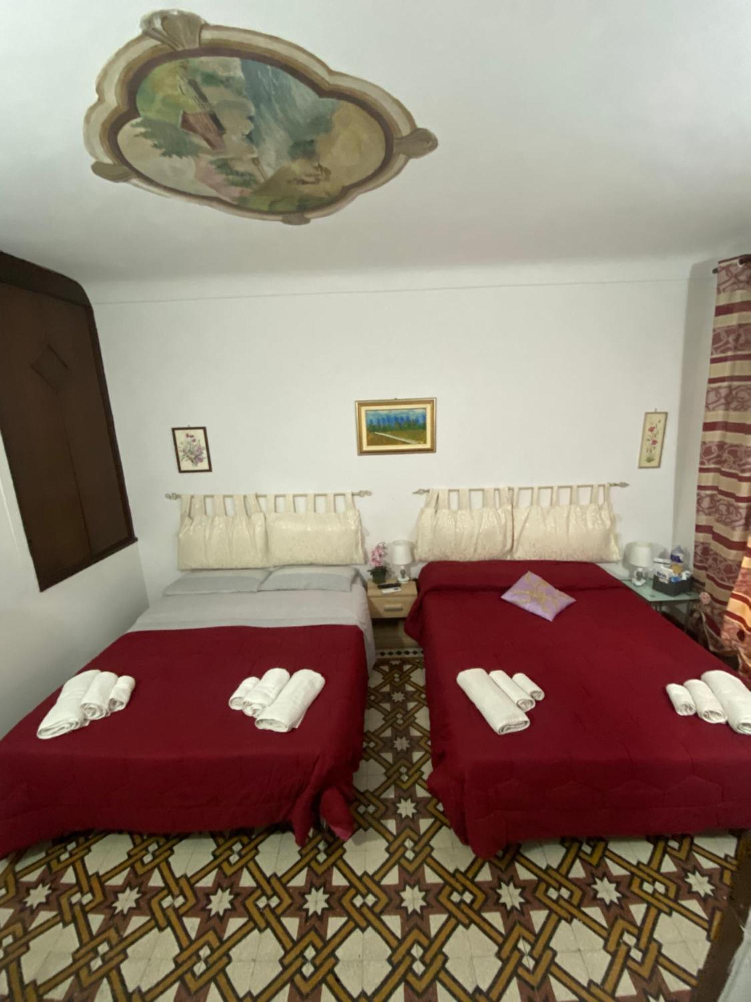 B&B Con Cucina La Ninfea Кальтаджироне Экстерьер фото