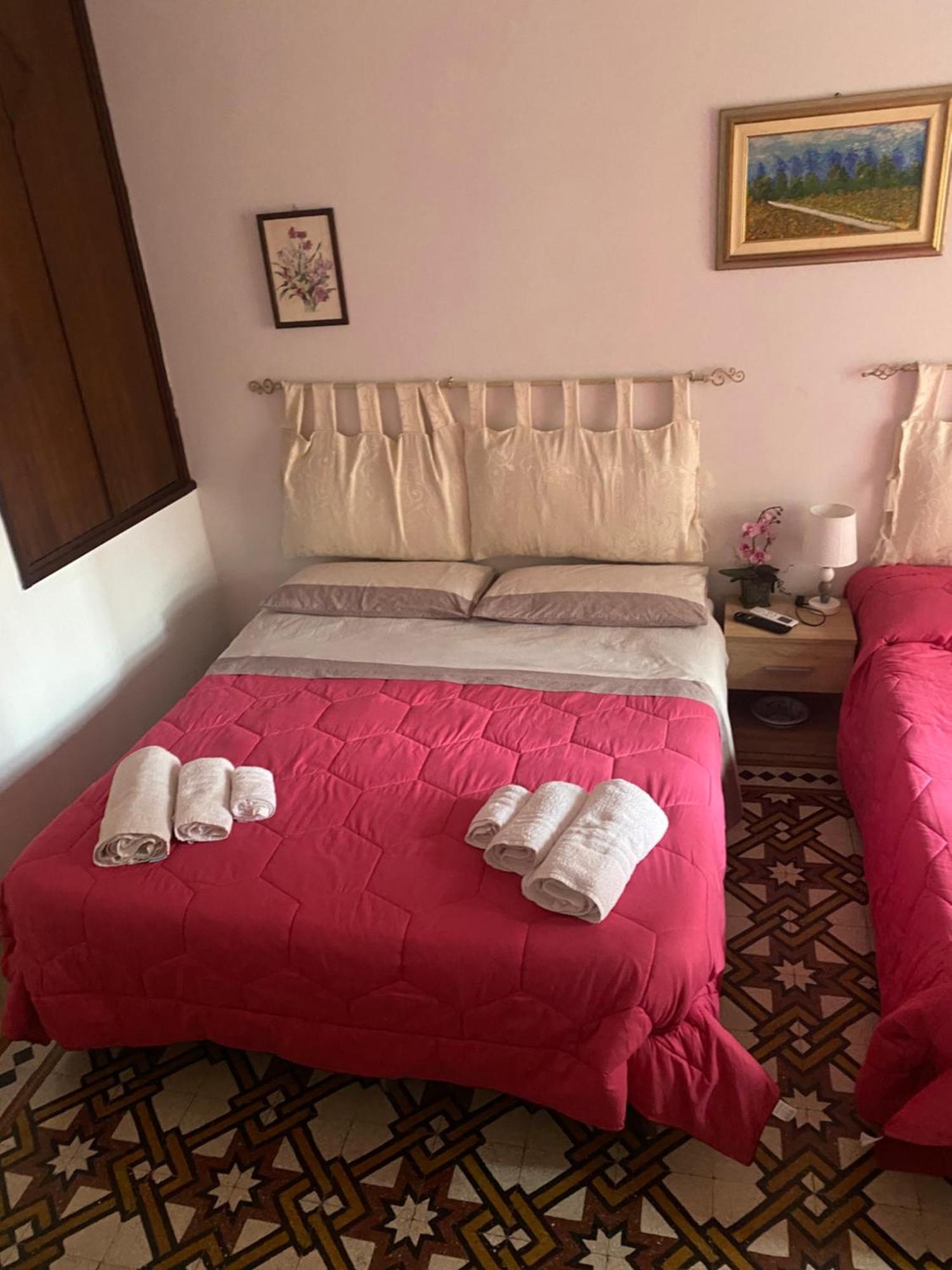 B&B Con Cucina La Ninfea Кальтаджироне Экстерьер фото